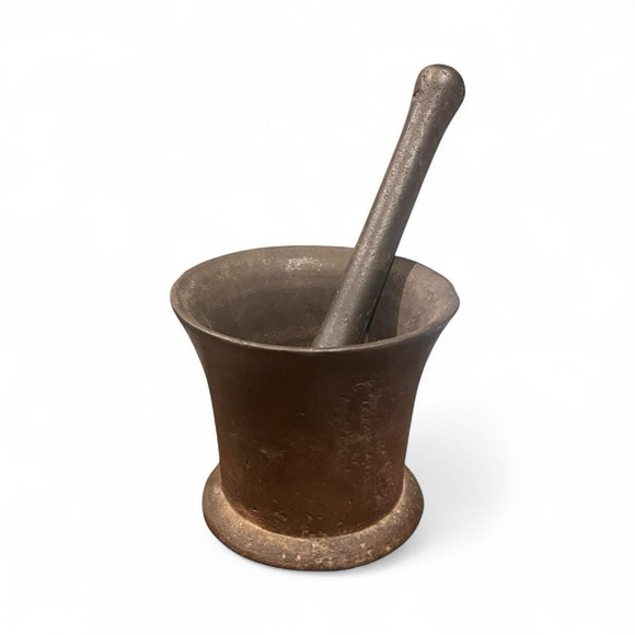 Vtg Cast Iron Mortar & Pestle Grinding Bowl Apothecary Druggist Chemist Herbs - Picture 1 of 10